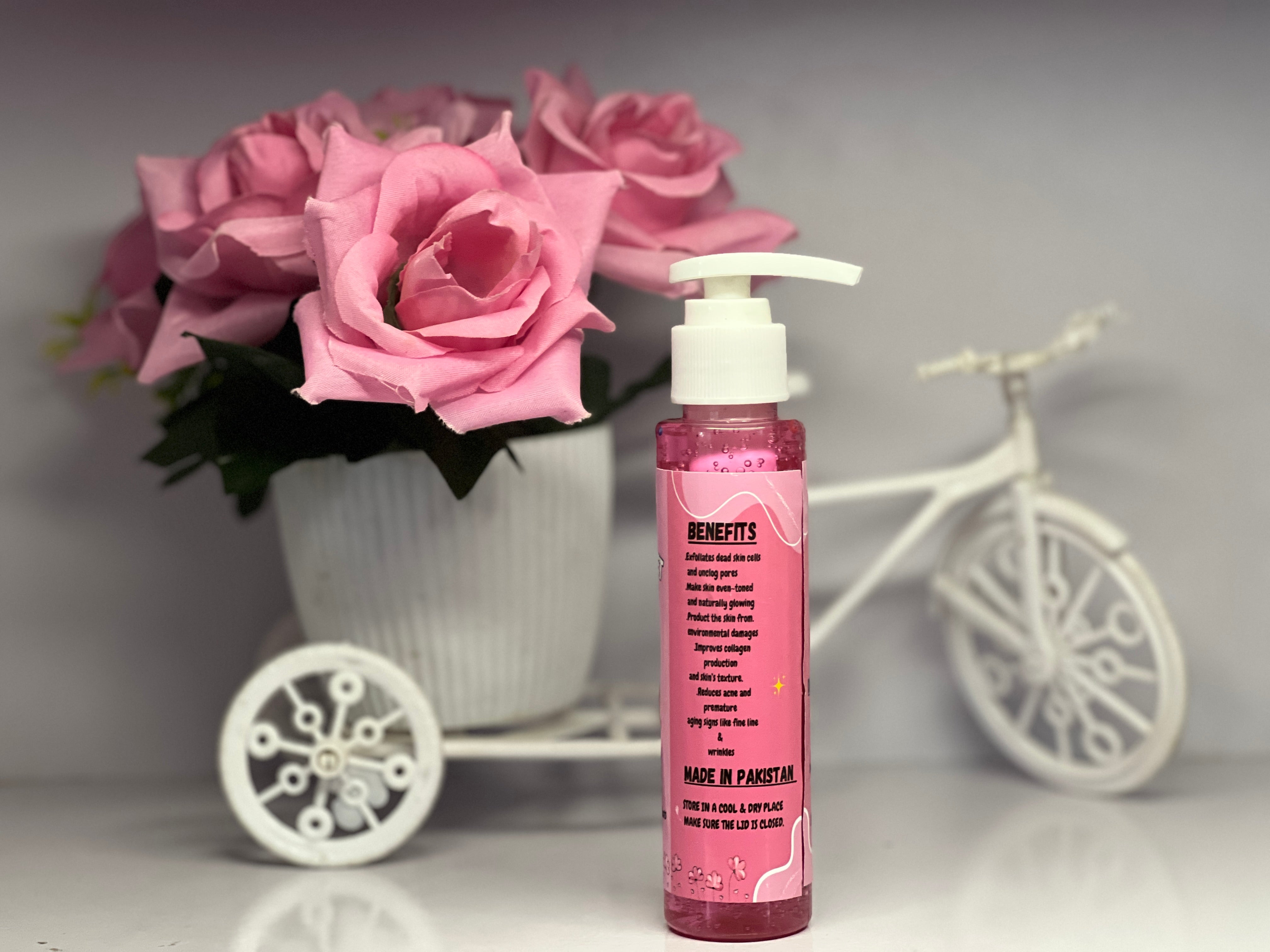 Vitamin C Brightening Face Wash (120ML)